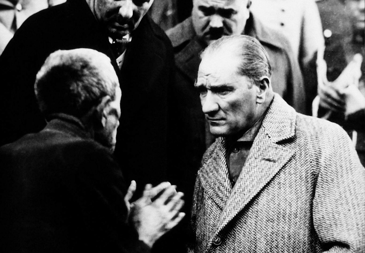 Wer ist Mustafa Kemal Atatürk und wie war sein Leben?