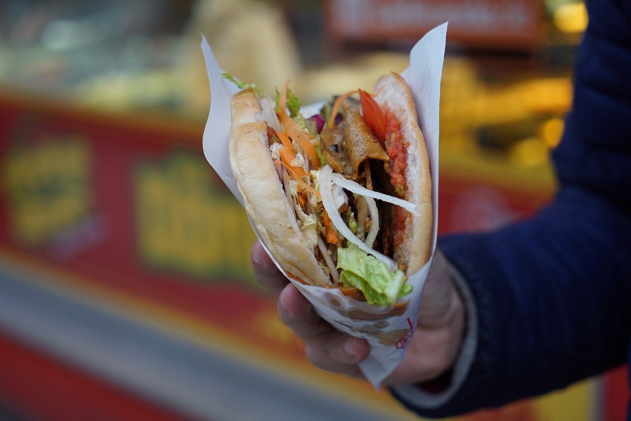 Wer hat den Döner in Deutschland erfunden?